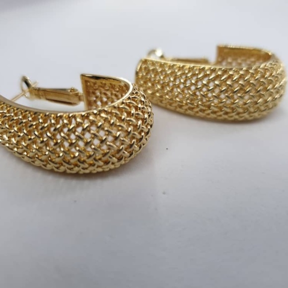 Jewelry - Picture 5 of 8